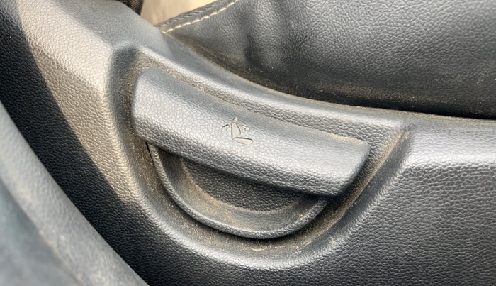 2014 Hyundai Grand i10 SPORTZ 1.2 KAPPA VTVT, Petrol, Manual, 61,751 km, Driver Side Adjustment Panel