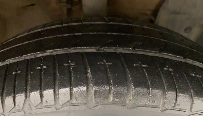 2017 Nissan Micra XV CVT, Petrol, Automatic, 35,474 km, Right Front Tyre Tread