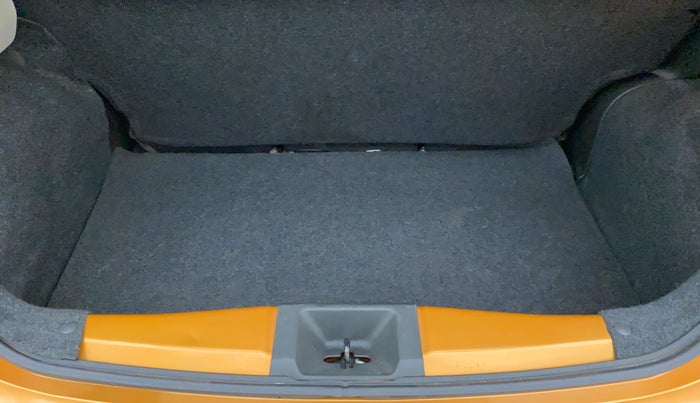 2017 Nissan Micra XV CVT, Petrol, Automatic, 35,474 km, Boot Inside