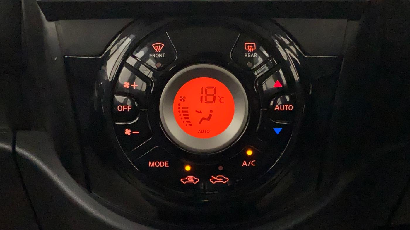 2017 Nissan Micra XV CVT, Petrol, Automatic, 35,474 km, Automatic Climate Control