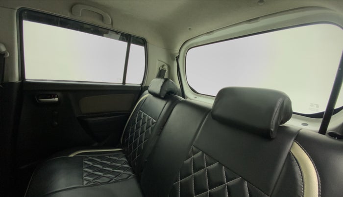 2015 Maruti Wagon R 1.0 LXI, Petrol, Manual, 72,602 km, Right Side Rear Door Cabin