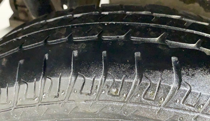 2015 Maruti Wagon R 1.0 LXI, Petrol, Manual, 72,602 km, Right Rear Tyre Tread