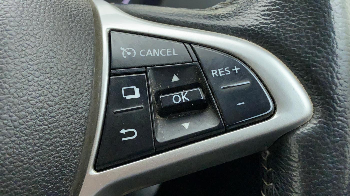 2022 Nissan MAGNITE XV PREMIUM TURBO CVT, Petrol, Automatic, 39,698 km, Adaptive Cruise Control