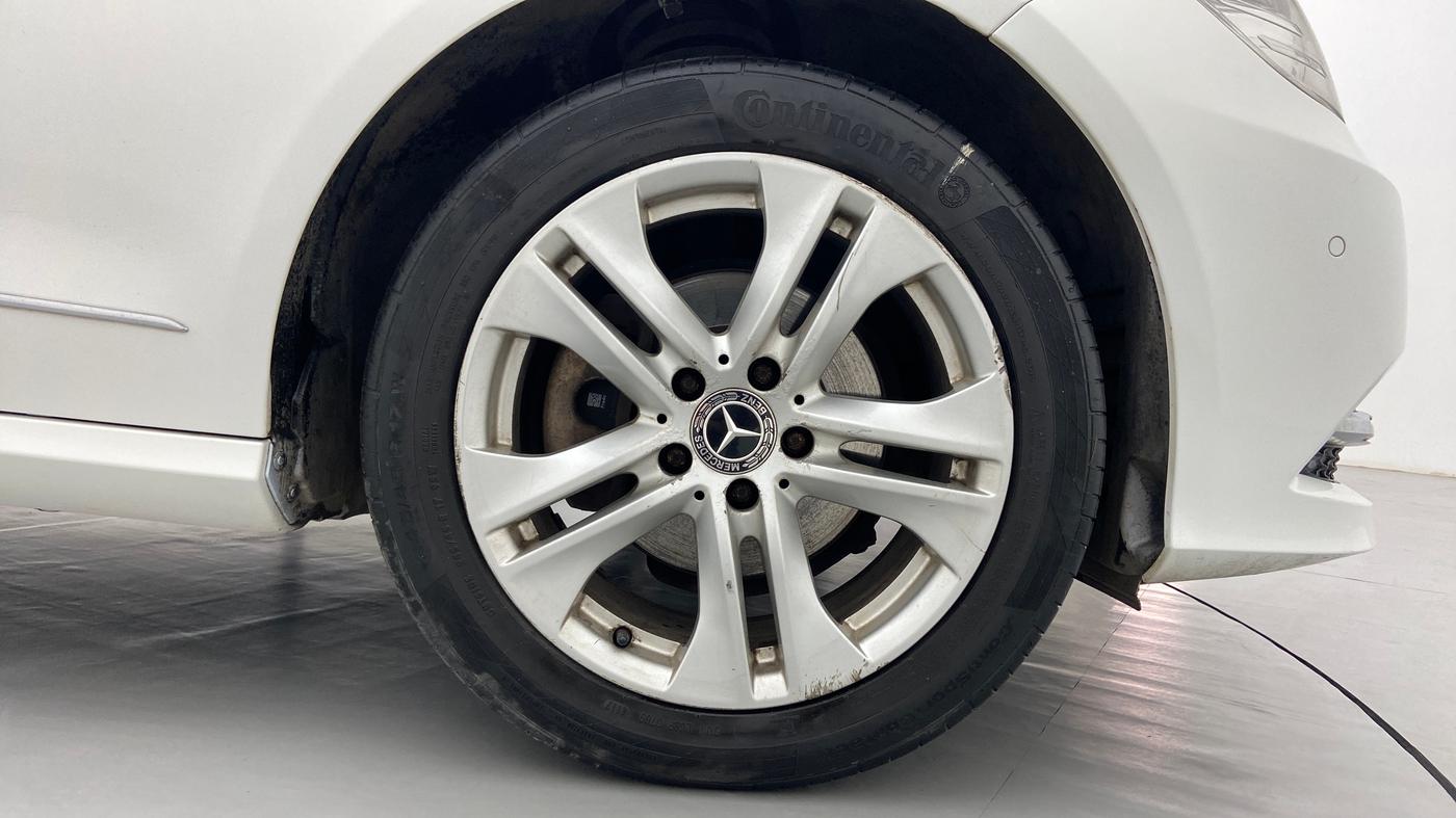 2012 Mercedes Benz E Class E 200 CGI AVANTGARDE, Petrol, Automatic, 99,312 km, Right Front Wheel