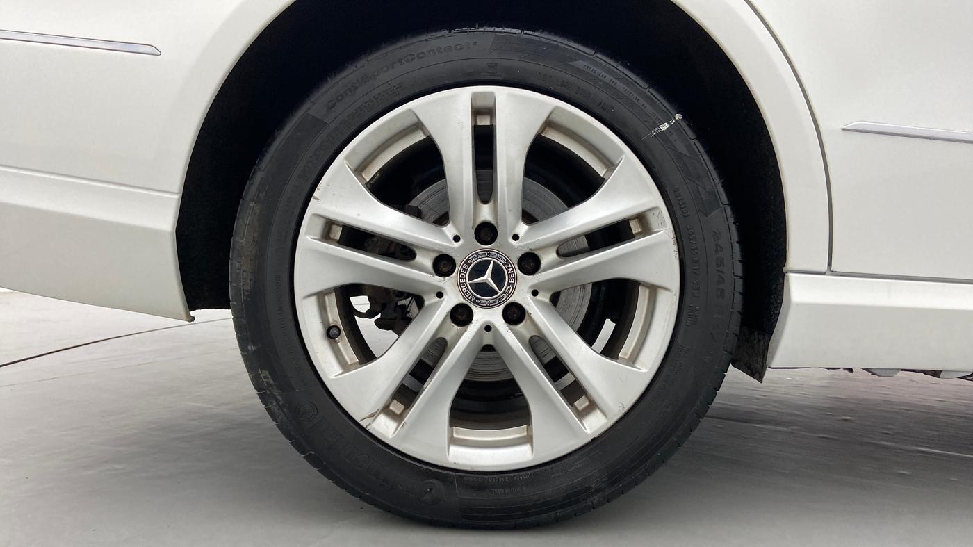 2012 Mercedes Benz E Class E 200 CGI AVANTGARDE, Petrol, Automatic, 99,312 km, Right Rear Wheel