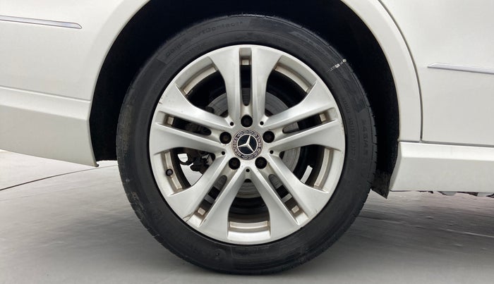 2012 Mercedes Benz E Class E 200 CGI AVANTGARDE, Petrol, Automatic, 99,312 km, Right Rear Wheel