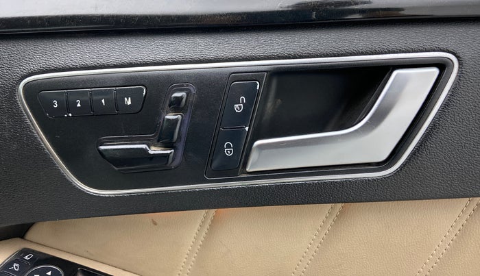 2012 Mercedes Benz E Class E 200 CGI AVANTGARDE, Petrol, Automatic, 99,312 km, Driver Side Adjustment Panel