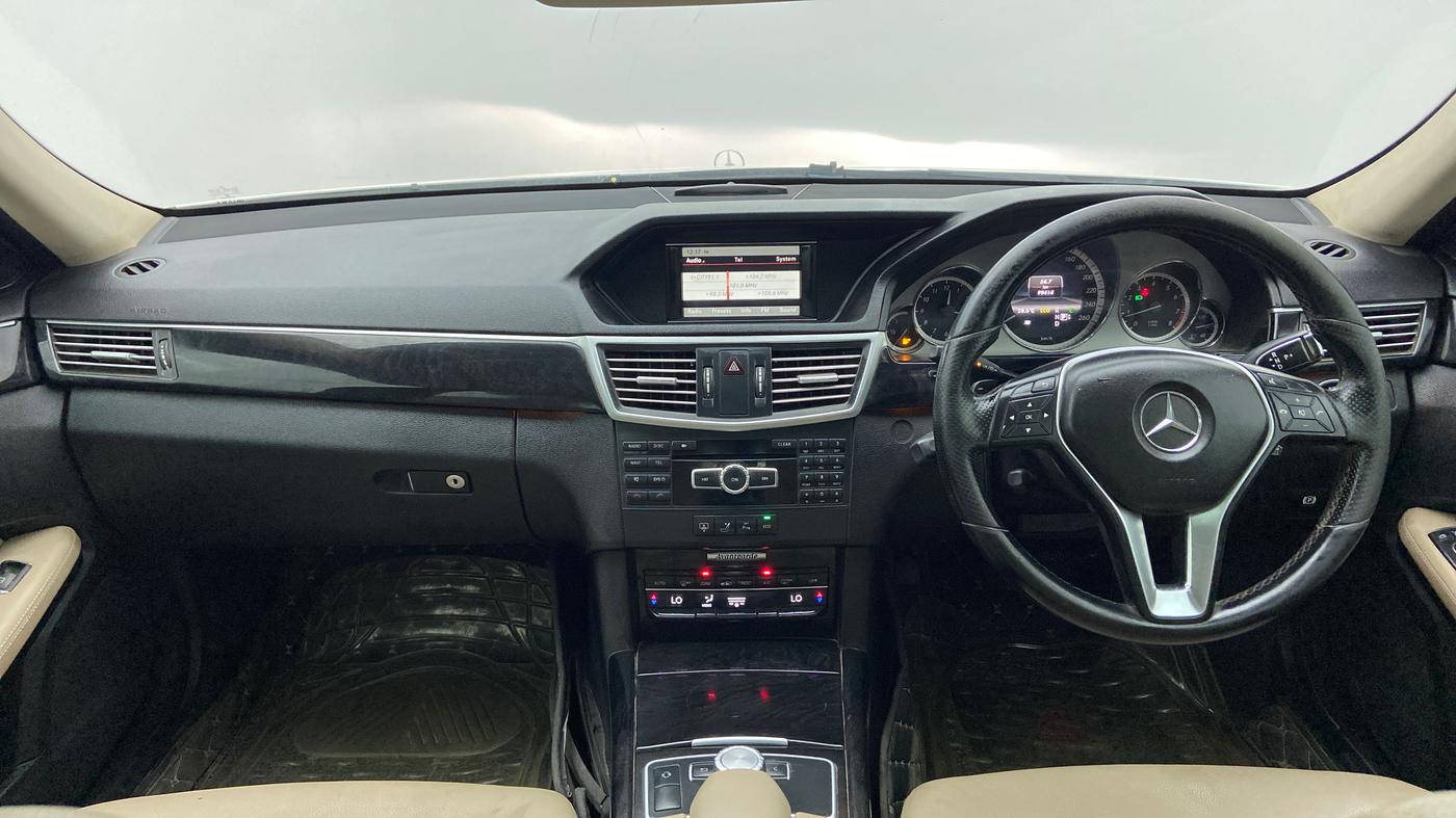 2012 Mercedes Benz E Class E 200 CGI AVANTGARDE, Petrol, Automatic, 99,312 km, Dashboard