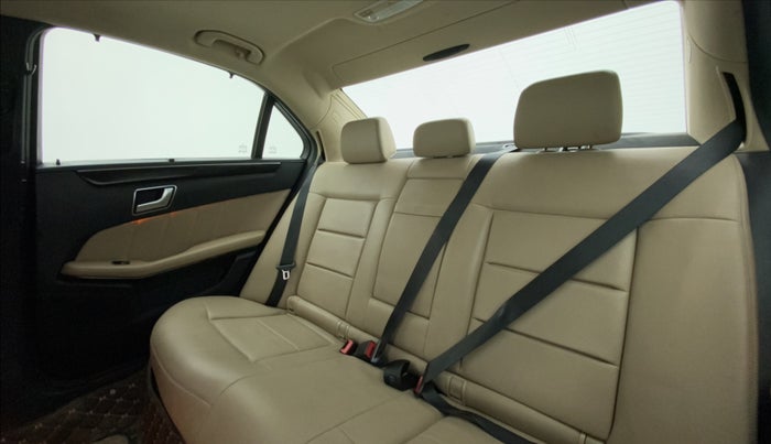 2012 Mercedes Benz E Class E 200 CGI AVANTGARDE, Petrol, Automatic, 99,312 km, Right Side Rear Door Cabin