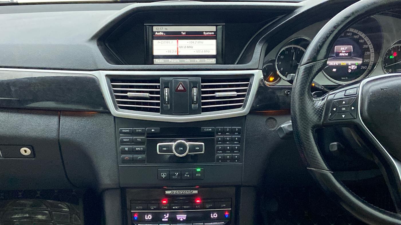 2012 Mercedes Benz E Class E 200 CGI AVANTGARDE, Petrol, Automatic, 99,312 km, Air Conditioner