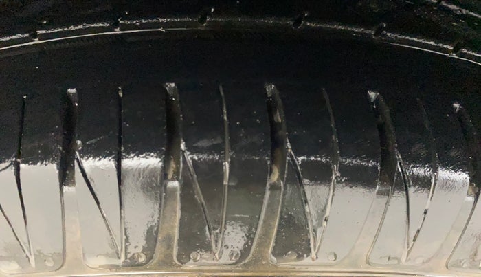 2023 KIA SONET HTK PLUS 1.0 IMT, Petrol, Manual, 32,515 km, Right Rear Tyre Tread