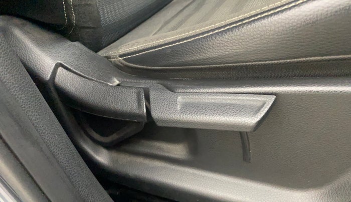 2023 KIA SONET HTK PLUS 1.0 IMT, Petrol, Manual, 32,515 km, Driver Side Adjustment Panel