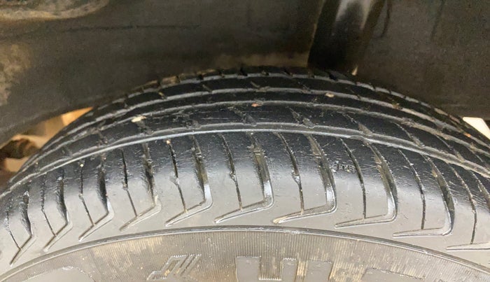 2016 Datsun Redi Go S, Petrol, Manual, 89,678 km, Left Rear Tyre Tread