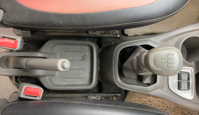 2016 Datsun Redi Go S, Petrol, Manual, 89,678 km, Gear Lever