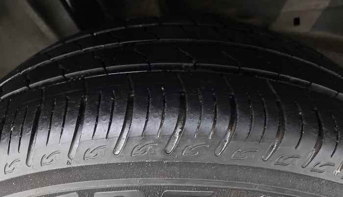 2018 Tata Tiago XT PETROL, Petrol, Manual, 23,787 km, Right Rear Tyre Tread