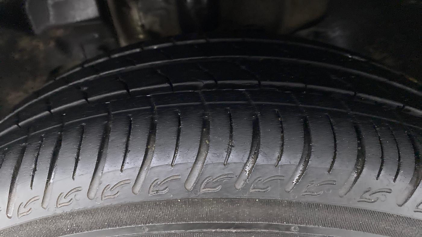 2018 Tata Tiago XT PETROL, Petrol, Manual, 23,787 km, Left Front Tyre Tread