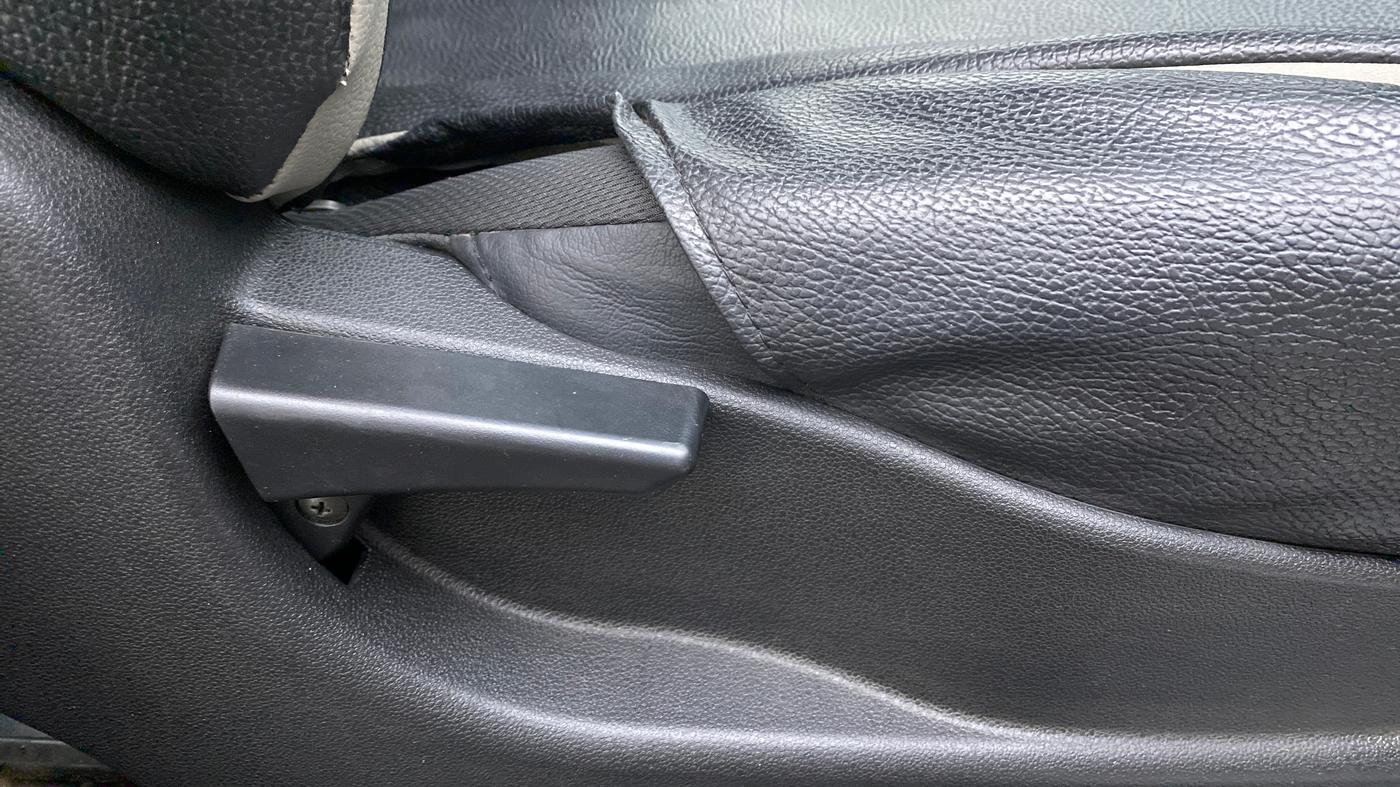 2018 Tata Tiago XT PETROL, Petrol, Manual, 23,787 km, Driver Side Adjustment Panel