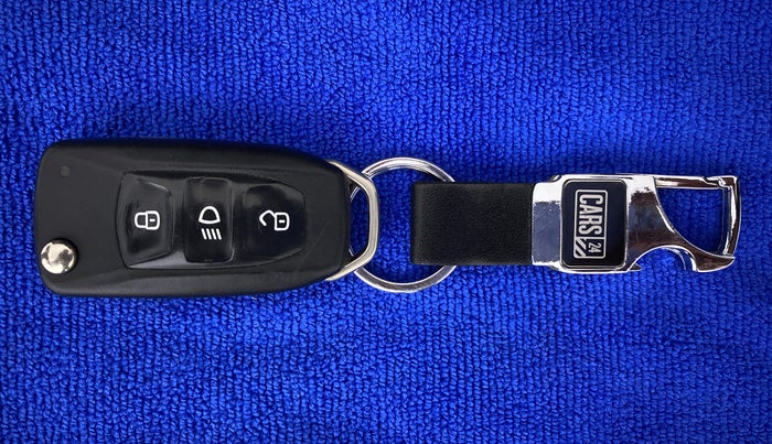 2018 Tata Tiago XT PETROL, Petrol, Manual, 23,787 km, Key Close Up