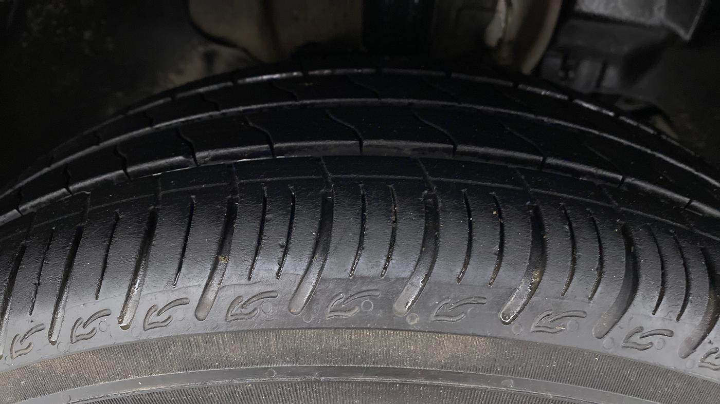2018 Tata Tiago XT PETROL, Petrol, Manual, 23,787 km, Right Front Tyre Tread