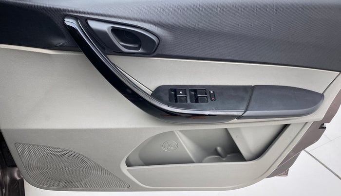 2018 Tata Tiago XT PETROL, Petrol, Manual, 23,787 km, Driver Side Door Panels Control