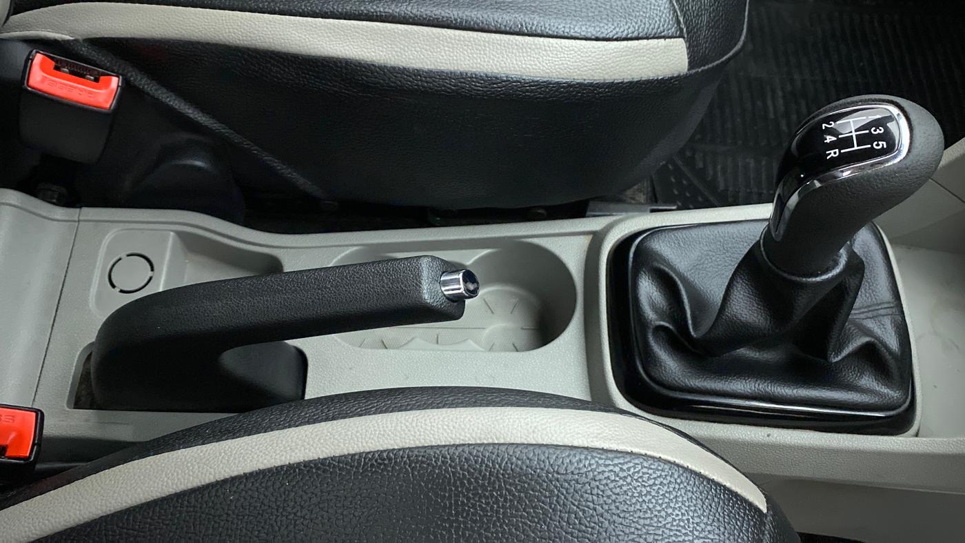 2018 Tata Tiago XT PETROL, Petrol, Manual, 23,787 km, Gear Lever
