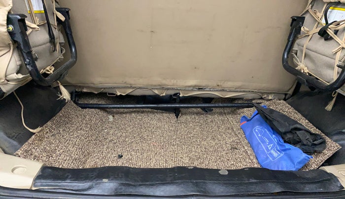 2023 Mahindra BOLERO NEO N10 R, Diesel, Manual, 37,997 km, Boot Inside