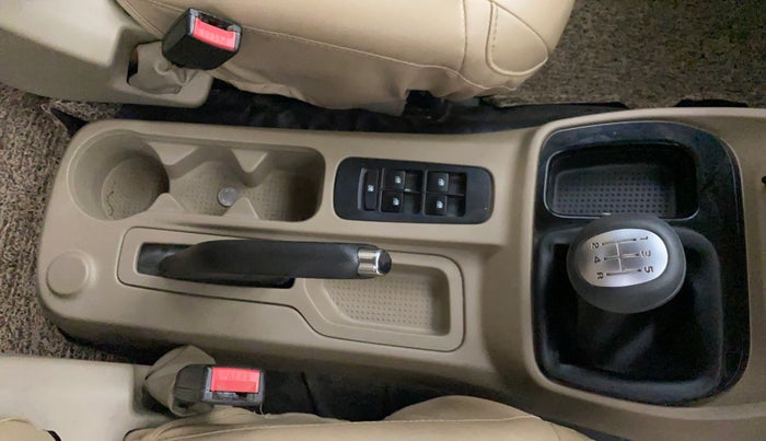 2023 Mahindra BOLERO NEO N10 R, Diesel, Manual, 37,997 km, Gear Lever