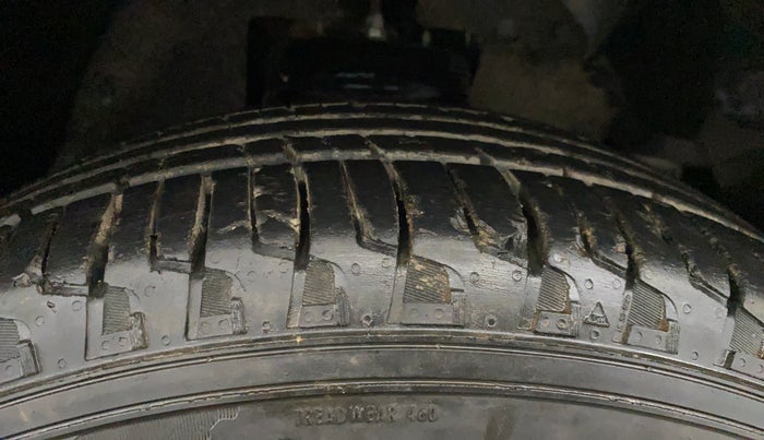 2023 Mahindra BOLERO NEO N10 R, Diesel, Manual, 37,997 km, Right Front Tyre Tread