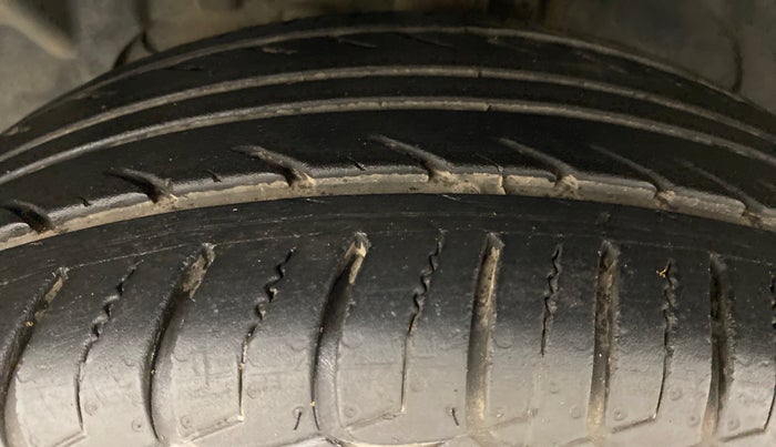 2014 Ford Ecosport 1.5TITANIUM TDCI, Diesel, Manual, 80,737 km, Left Front Tyre Tread