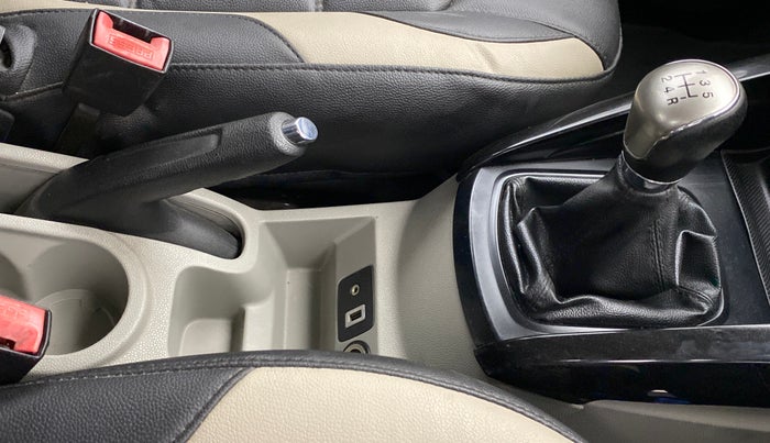 2014 Ford Ecosport 1.5TITANIUM TDCI, Diesel, Manual, 80,737 km, Gear Lever