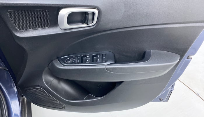 2021 Hyundai VENUE SX PLUS 1.0 TURBO DCT, Petrol, Automatic, 37,987 km, Driver Side Door Panels Control