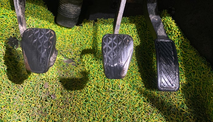 2017 Ford Ecosport AMBIENTE 1.5L PETROL, Petrol, Manual, 1,06,920 km, Pedals