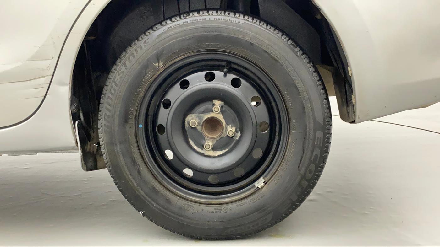2018 Maruti Dzire VXI AMT, Petrol, Automatic, 45,794 km, Left Rear Wheel