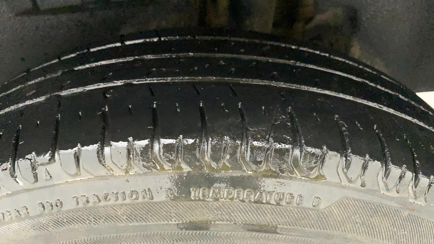 2018 Maruti Dzire VXI AMT, Petrol, Automatic, 45,794 km, Left Rear Tyre Tread