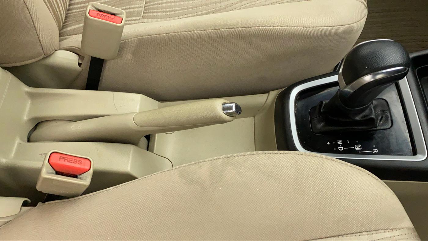 2018 Maruti Dzire VXI AMT, Petrol, Automatic, 45,794 km, Gear Lever