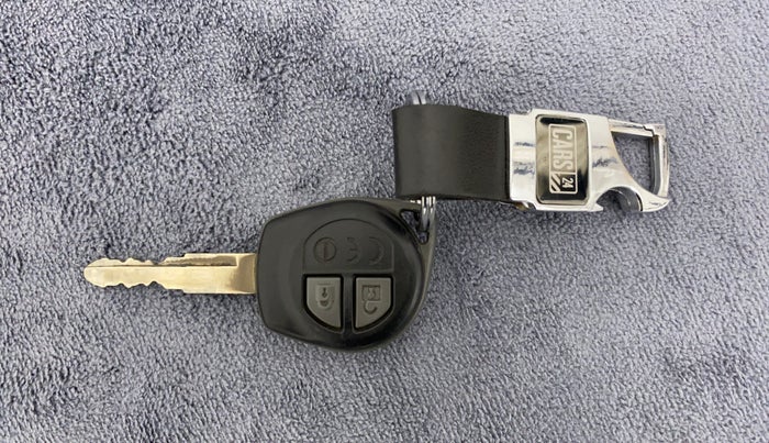 2018 Maruti Dzire VXI AMT, Petrol, Automatic, 45,794 km, Key Close Up