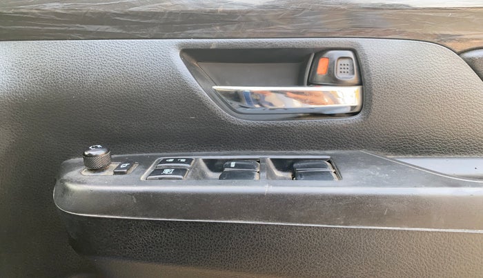 2019 Maruti XL6 ALPHA AT, Petrol, Automatic, 86,248 km, Driver Side Door Panels Control