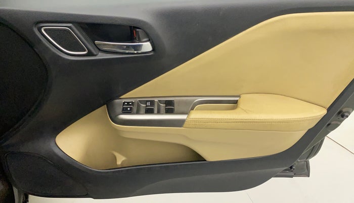 2017 Honda City 1.5L I-VTEC ZX CVT, Petrol, Automatic, 45,676 km, Driver Side Door Panels Control