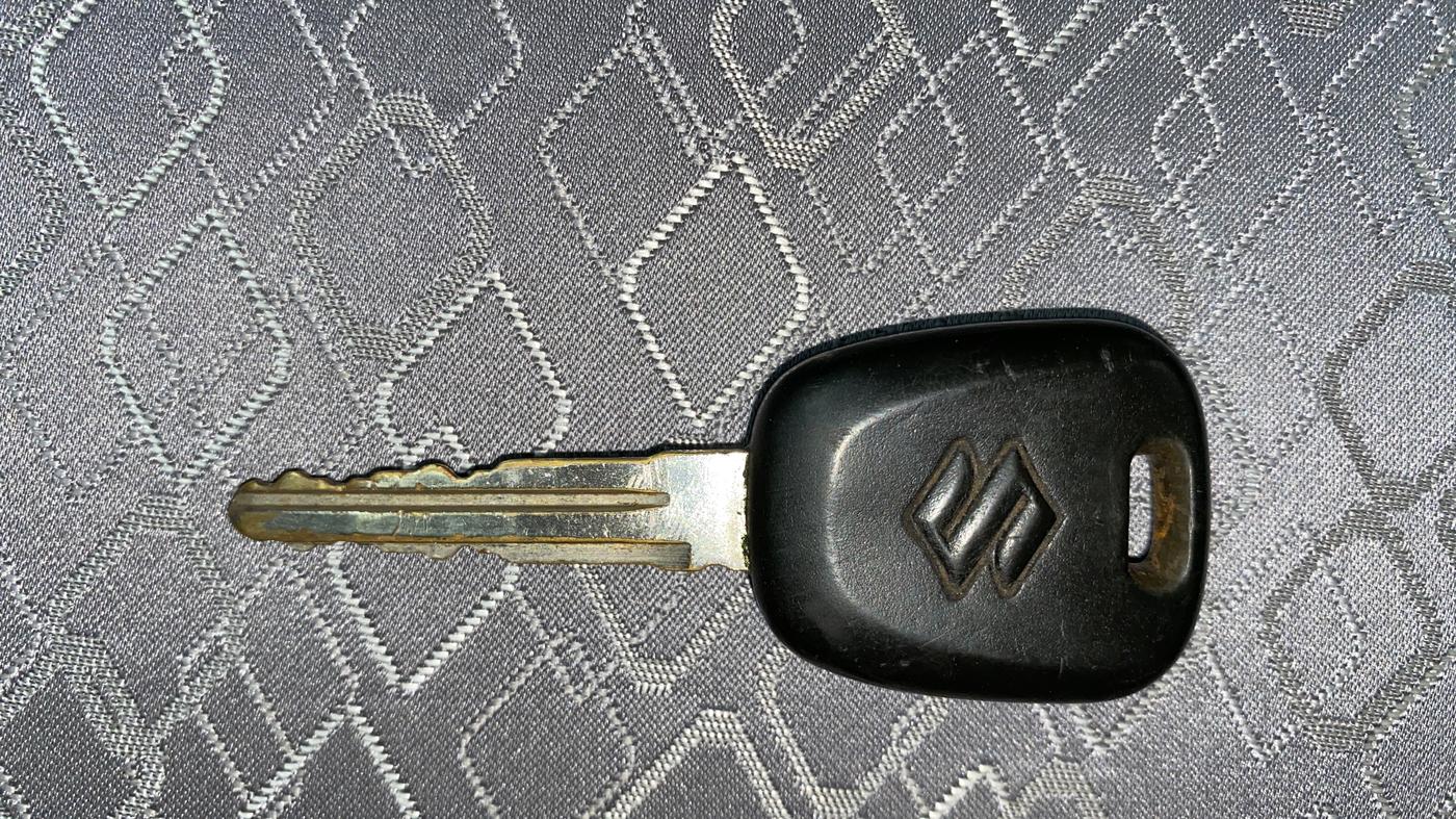 2016 Maruti Alto 800 LXI, Petrol, Manual, 75,758 km, Key Close Up