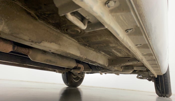 2014 Maruti Swift VXI, Petrol, Manual, 79,844 km, Right Side Underbody
