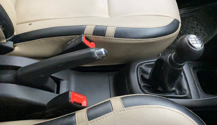 2014 Maruti Swift VXI, Petrol, Manual, 79,844 km, Gear Lever