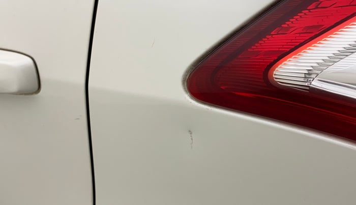2014 Maruti Swift VXI, Petrol, Manual, 79,844 km, Left quarter panel - Slightly dented