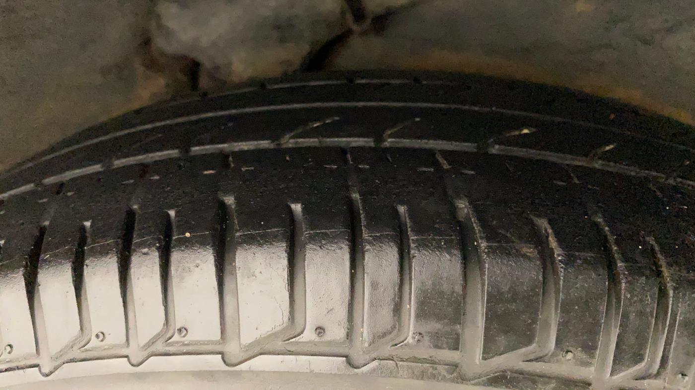 2012 Hyundai i10 SPORTZ 1.2 AT, Petrol, Automatic, 81,220 km, Left Rear Tyre Tread