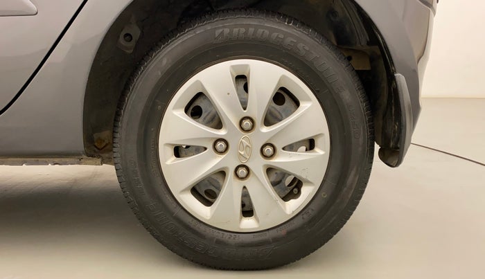 2012 Hyundai i10 SPORTZ 1.2 AT, Petrol, Automatic, 81,220 km, Left Rear Wheel