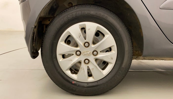 2012 Hyundai i10 SPORTZ 1.2 AT, Petrol, Automatic, 81,220 km, Right Rear Wheel
