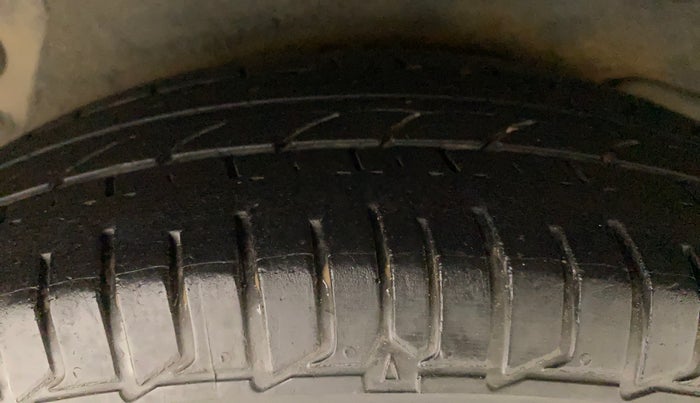 2012 Hyundai i10 SPORTZ 1.2 AT, Petrol, Automatic, 81,220 km, Right Rear Tyre Tread