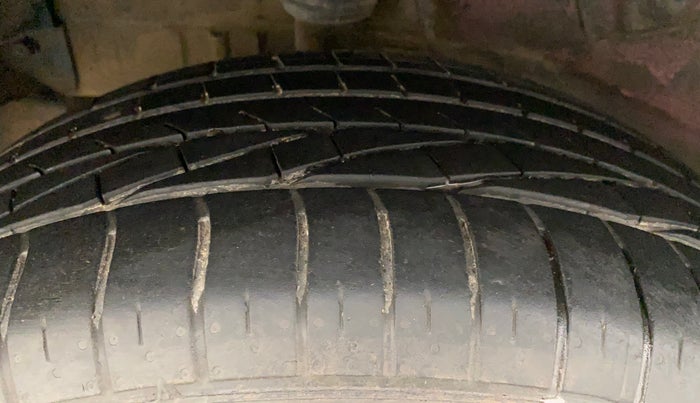 2018 Tata NEXON XZ PLUS DIESEL, Diesel, Manual, 29,568 km, Right Rear Tyre Tread