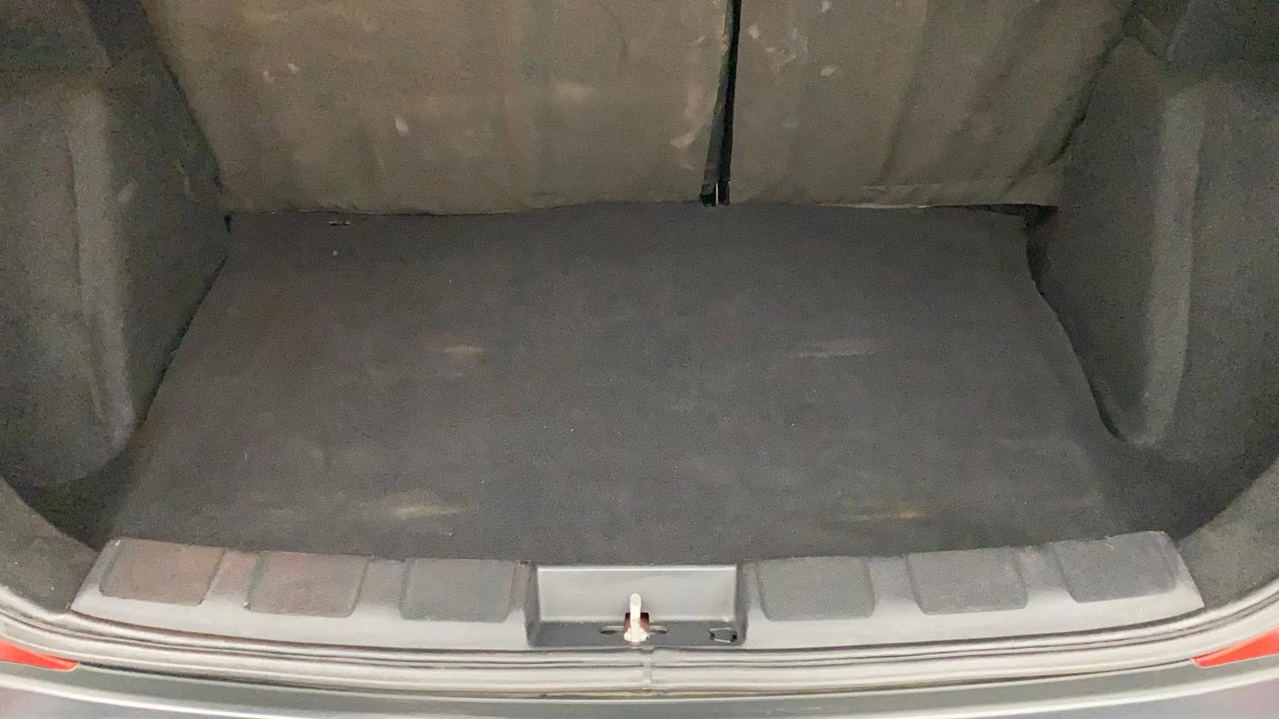 2018 Tata NEXON XZ PLUS DIESEL, Diesel, Manual, 29,568 km, Boot Inside