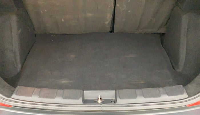 2018 Tata NEXON XZ PLUS DIESEL, Diesel, Manual, 29,568 km, Boot Inside