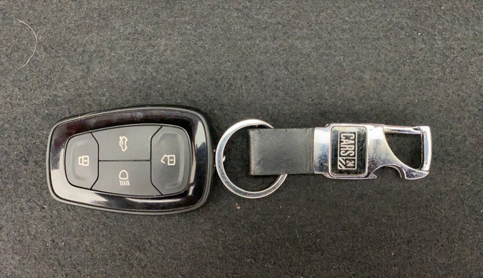 2018 Tata NEXON XZ PLUS DIESEL, Diesel, Manual, 29,568 km, Key Close Up